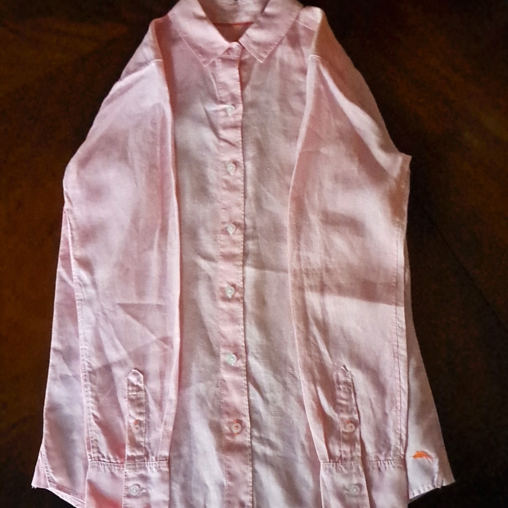 Tommy Bahama (XS) Pink button down top